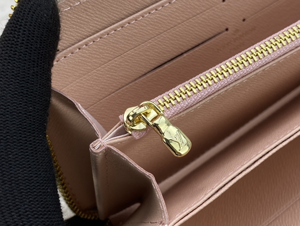 LVコピーウォレット角部分ディテール